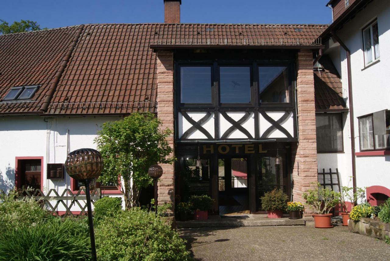 Hotel-Restaurant Johanniskreuz Trippstadt Exterior photo